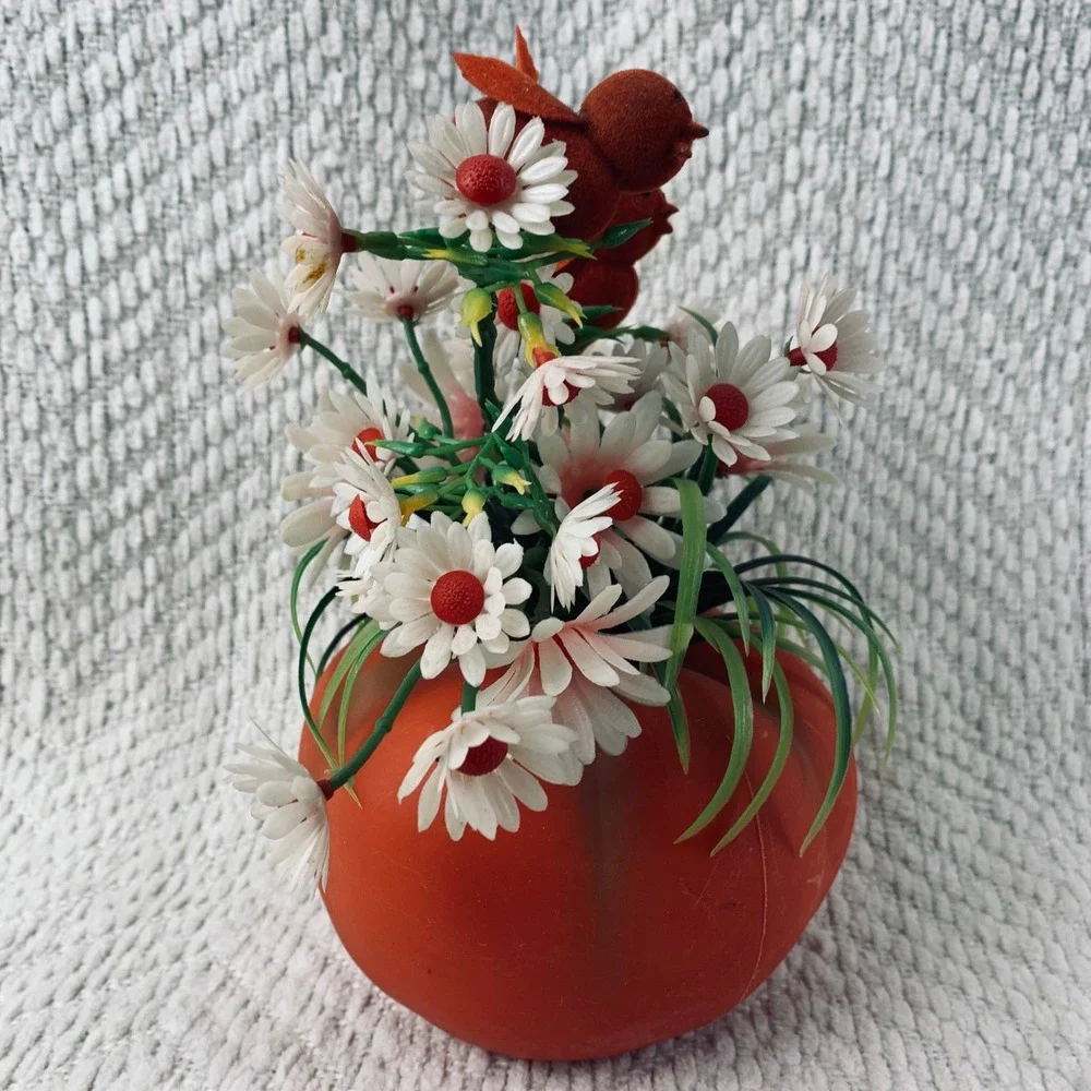 Vtg Christmas Home Decorative Products Tomato Floral Arrangement‎ Flocked Birds